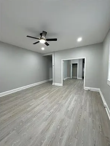 8 S Morley St - Photo 3 of 14