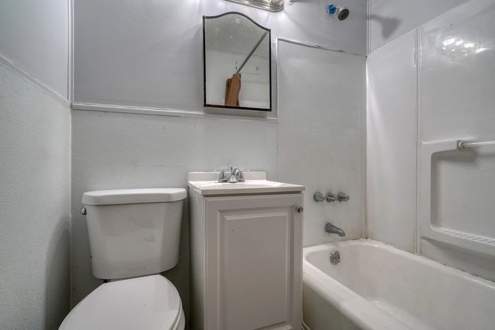 4001 Hilton Rd #1 - Photo 4 of 7