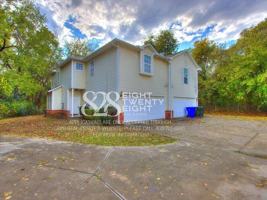 featured image of 2920 Oak Tree Ave #2922