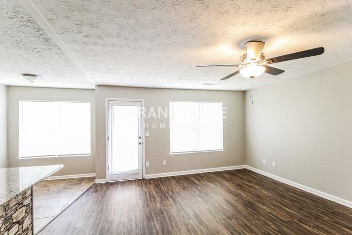 2375 Broad River Pl - Photo 4 of 20