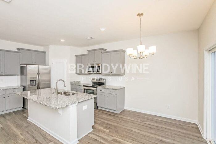 423 Stonyhurst Dr - Photo 7 of 38