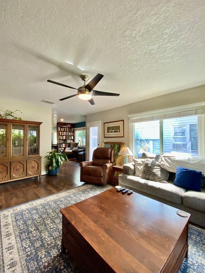 2831 2nd Ave S - Photo 2 of 3