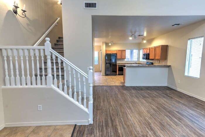 137 E Camino Del Abedul - Photo 4 of 32