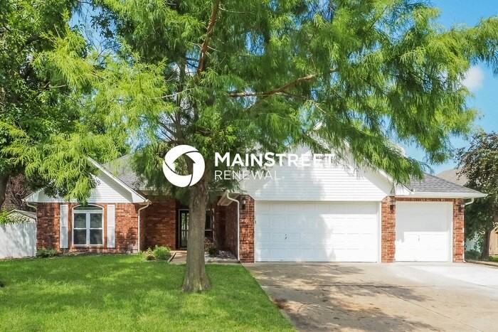 2709 Berkley Dr - Photo 2 of 16