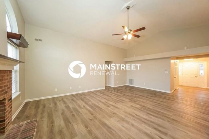 4834 Countrybrook Court - Photo 4 of 16