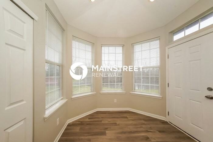 4834 Countrybrook Court - Photo 5 of 16