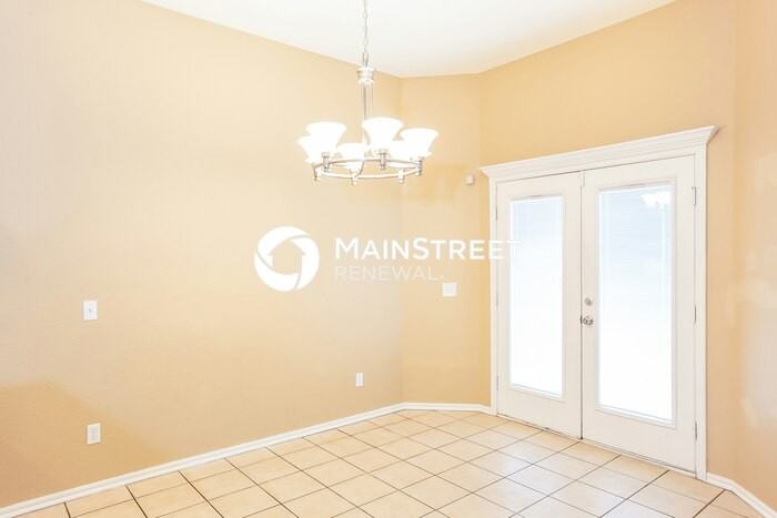 641 Sw 161st St - Photo 4 of 15