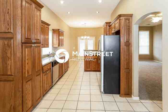 641 Sw 161st St - Photo 6 of 15