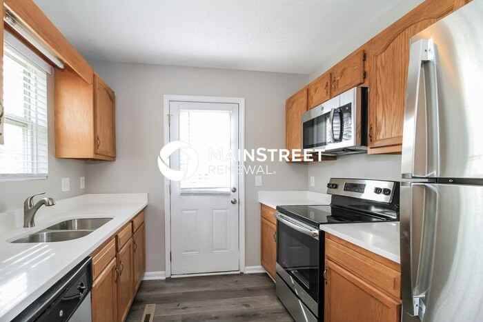 490 Mae Stone Drive - Photo 5 of 16