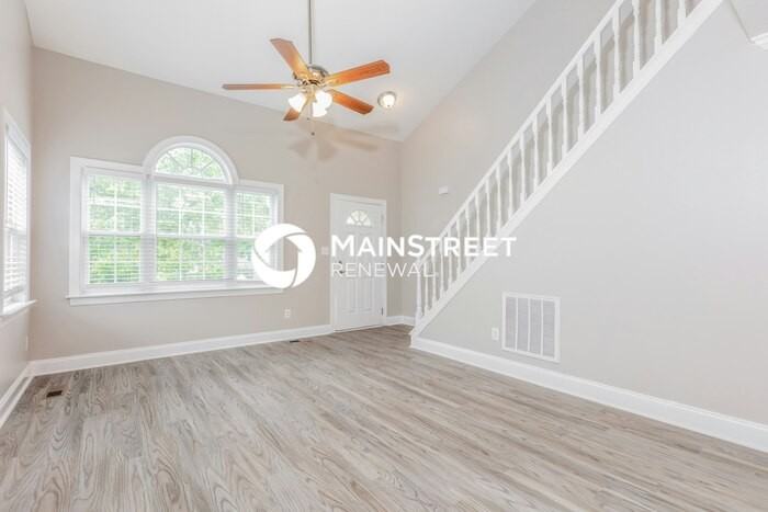 2016 Spring Creek Dr - Photo 4 of 16