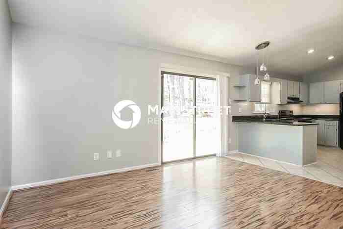 7809 Foxwood Dr - Photo 2 of 17