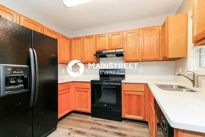 1025 Spawn Pl - Photo 4 of 16