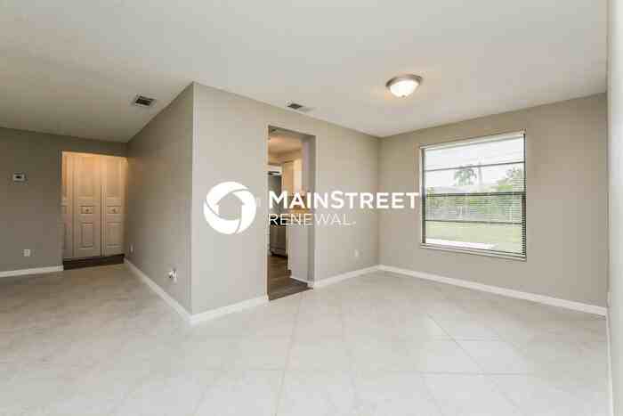 9292 Mooring Cir - Photo 6 of 16