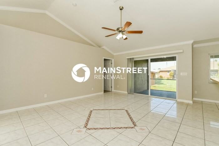 1045 Albany Ave - Photo 3 of 16