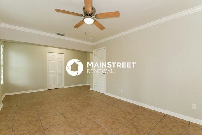 1045 Albany Ave - Photo 7 of 16