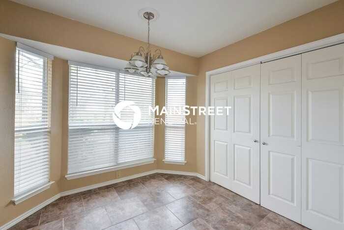 14919 Tropical Wind Drive - Photo 4 of 15