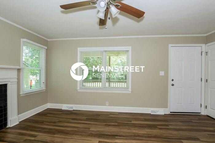 604 Robertson Ave - Photo 3 of 15