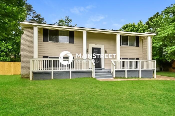 4521 Tammy Ln - Photo 2 of 17