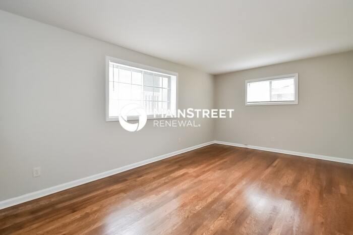 4521 Tammy Ln - Photo 6 of 17