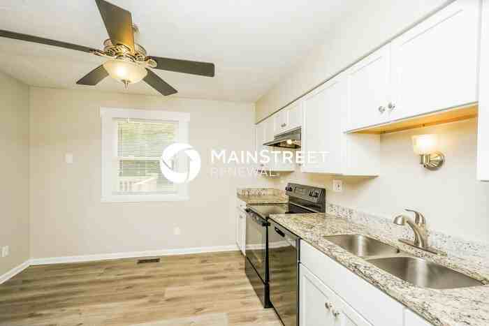 7402 Stone Bluff Ct - Photo 7 of 23