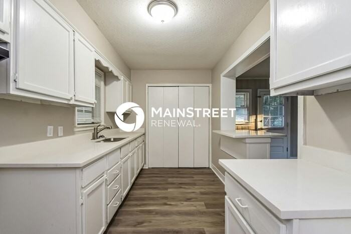 5041 Davis Cove - Photo 6 of 16