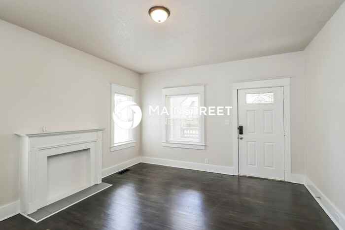 637 Lindell Ave - Photo 5 of 20