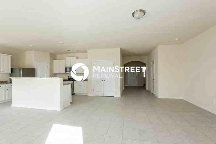 2917 Patishall Ln - Photo 4 of 15