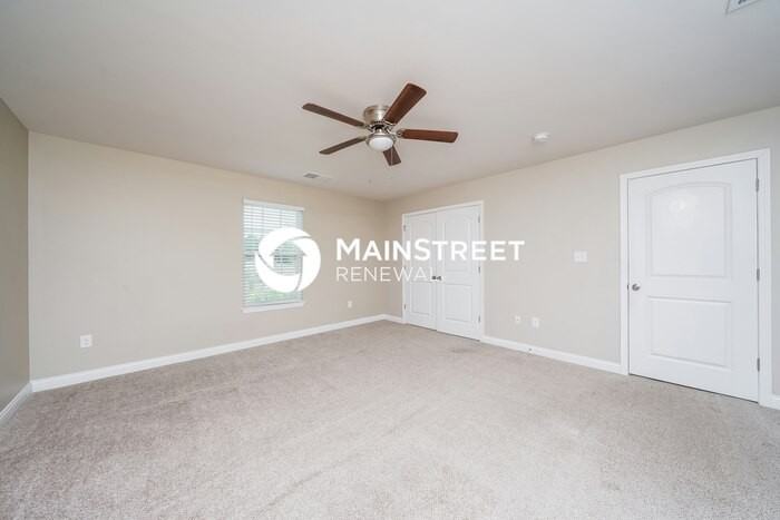 10600 Evanwood Drive - Photo 3 of 17