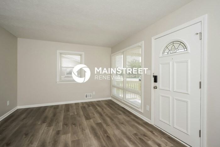 8300 Pandorea Dr - Photo 5 of 17