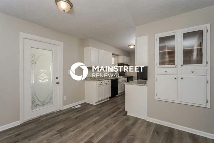 8300 Pandorea Dr - Photo 6 of 17