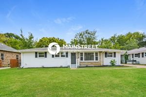 featured image of 704 Marswen Dr