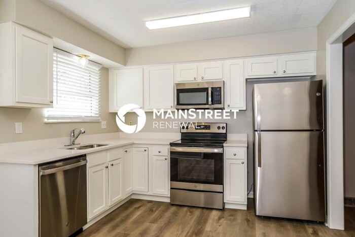 305 Southeast Westminister Road - Photo 6 of 17