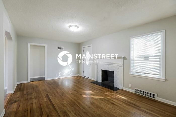 5212 North Spruce Avenue - Photo 4 of 18