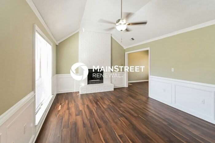 5833 South Newberry Lane - Photo 3 of 10