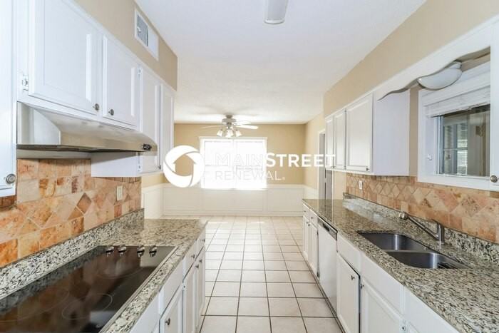 7961 Elm Leaf Drive - Photo 7 of 18