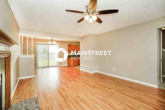 1104 Mullens Court - Photo 4 of 18