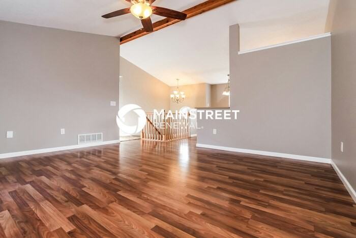 4784 Orangeburg Drive - Photo 4 of 17