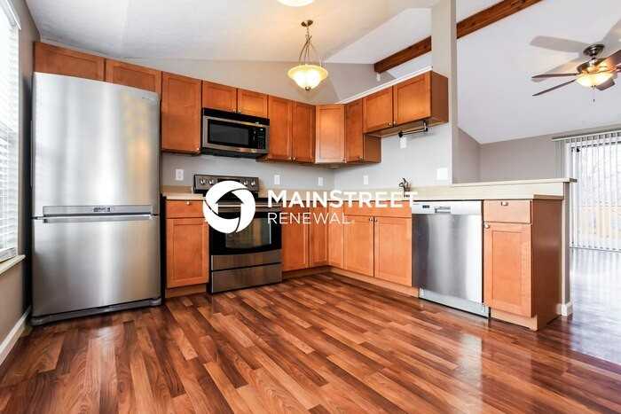 4784 Orangeburg Drive - Photo 6 of 17