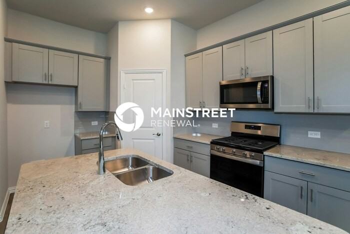 2116 Bellatrix Dr - Photo 5 of 17