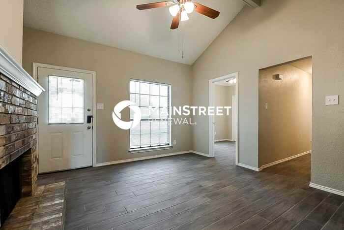 103 Meadow Dr - Photo 4 of 16