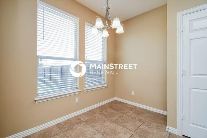 260 Edison Ln - Photo 5 of 16