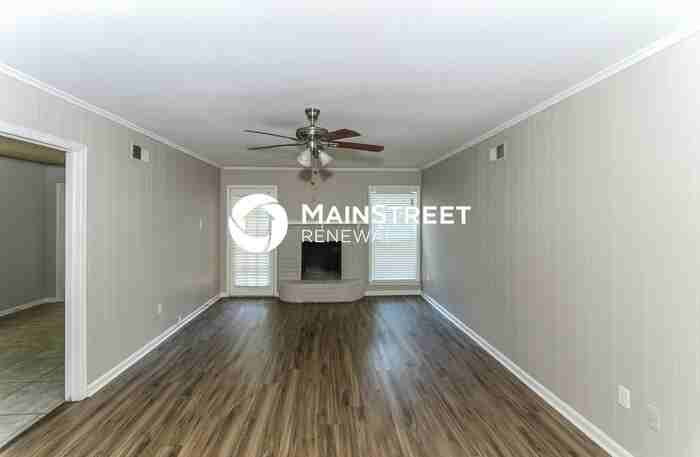 6350 Limewood Ave - Photo 2 of 16