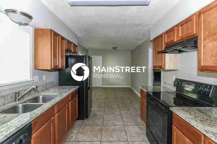 6350 Limewood Ave - Photo 5 of 16