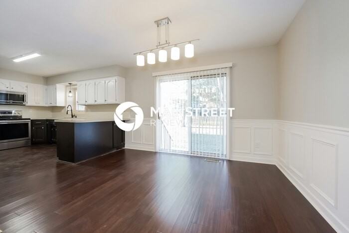 2314 Northeast Springbrook Street - Photo 5 of 18