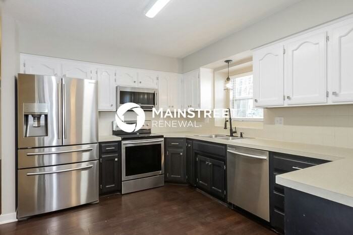 2314 Northeast Springbrook Street - Photo 6 of 18