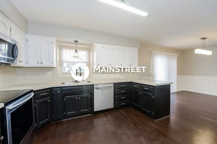 2314 Northeast Springbrook Street - Photo 7 of 18