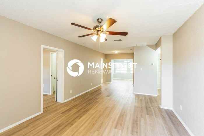 4626 20th Ave N - Photo 2 of 16