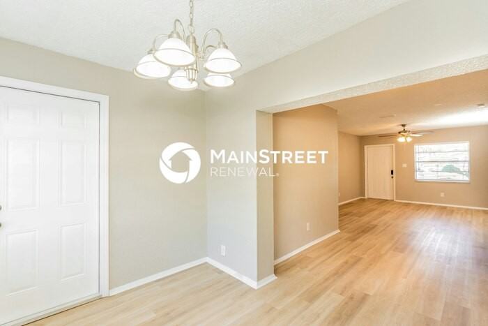 4626 20th Ave N - Photo 4 of 16