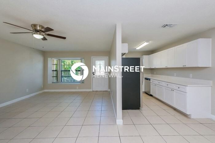 7612 South Swoope Street - Photo 2 of 16