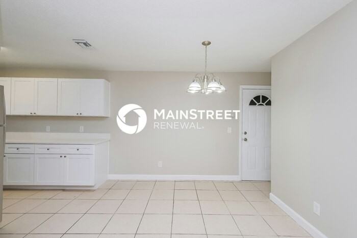 7612 South Swoope Street - Photo 5 of 16